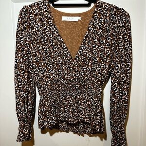 ASTR Women's Brown Leopard Print Top